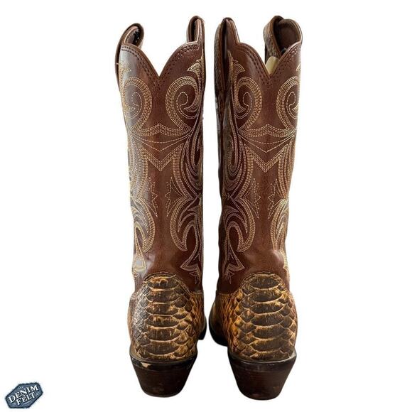 Durango® Crush Women\'s Brown Western/Cowboy Scalloped 11” Boots main image 12